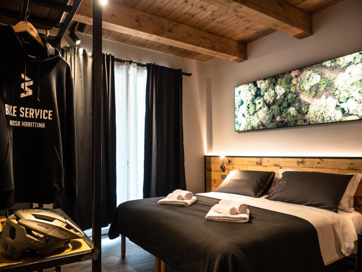 Sleep 'N' Ride Massa Marittima酒店 外观 照片
